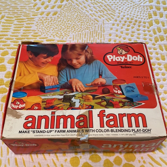 Vintage Animal Farm Play-Doh Modeling Set by Kenner with original box - Picture 2 of 16